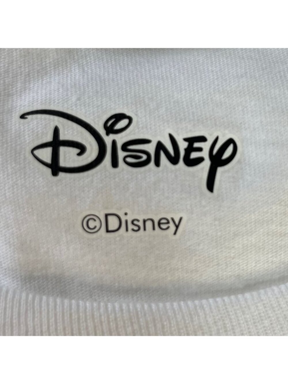 Disney Gildan Mickey & Friends Graphic Tshirt Womens Small White - Picture 6 of 10